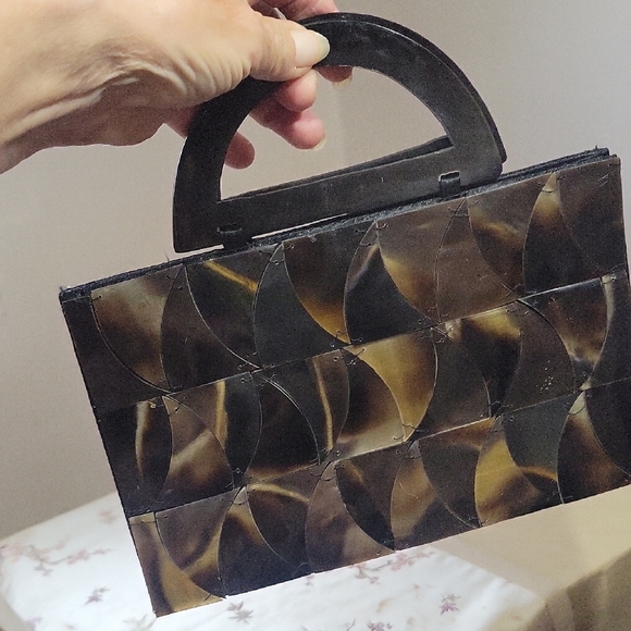 Vintage Tortoise Shell Hand Bag - Picture 2 of 5